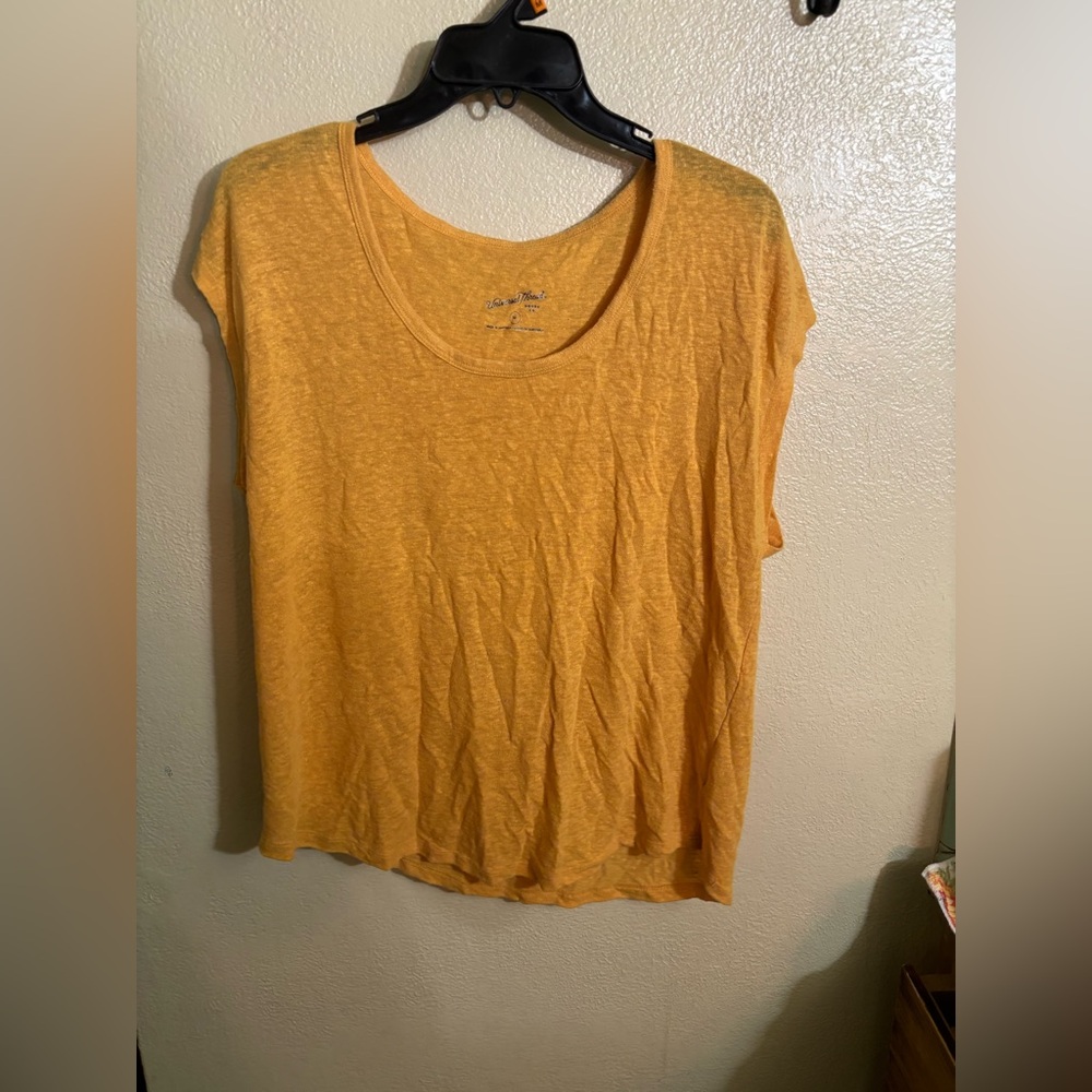 Women’s tshirt